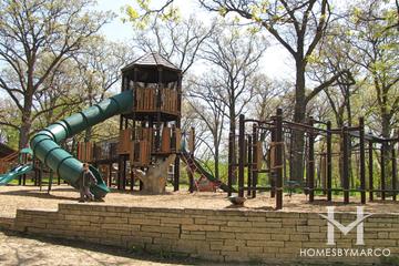 Sunset Woods Park in Highland Park, IL