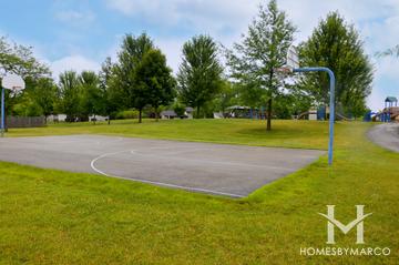 Huntington Park in Hoffman Estates, IL