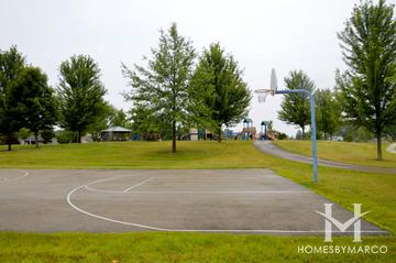 Huntington Park in Hoffman Estates, IL