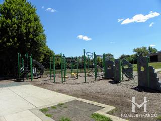 Poplar Park in Hoffman Estates, IL