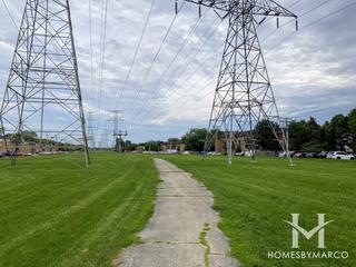 Photos of Redwood Park in Mount Prospect, IL