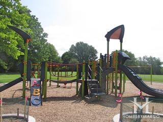 Candlewood Park in Cary, IL