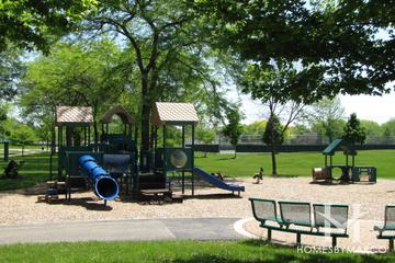 Grosse Pointe Park in Vernon Hills, IL