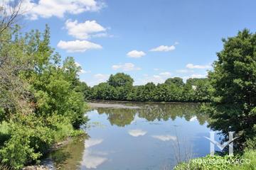 Brook Crossings in Naperville, IL