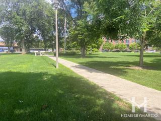 Burlington Square in Naperville, IL