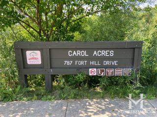 Photos of Carol Acres in Naperville, IL