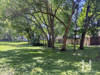 Colfax Way in Naperville, IL