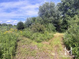 Country Lakes Park in Naperville, IL