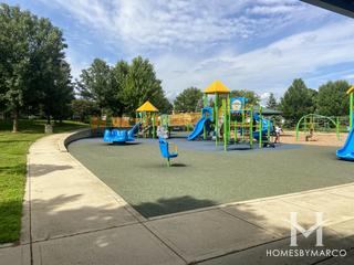 Country Lakes Park in Naperville, IL