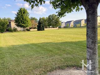 Crestview Knoll in Naperville, IL