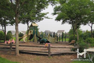 Foxford Hills Park in Cary, IL