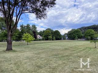 Hunters Woods in Naperville, IL