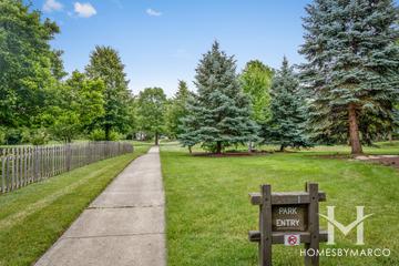 Photos of Huntington Commons in Naperville, IL