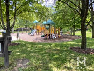 Pembroke Commons in Naperville, IL