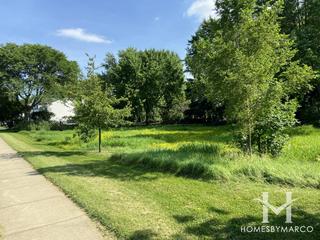 Springhill Greenway in Naperville, IL