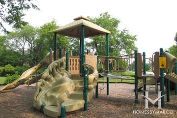 White Oaks Park in Cary, IL