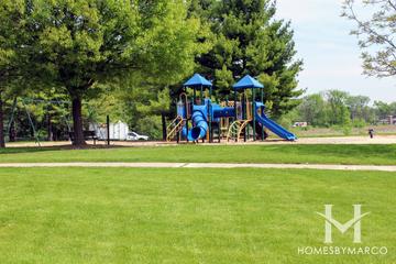 Pine Knoll Park in Aurora, IL