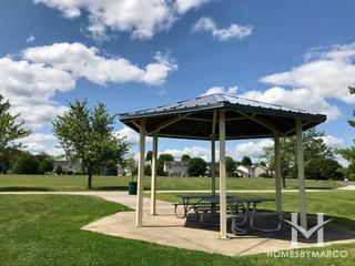 Lakewood Park in Aurora, IL