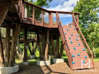 Lippold Park in Aurora, IL