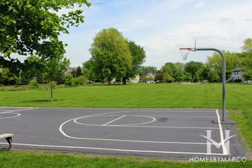 Foxcroft Lake Park in Aurora, IL