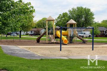 Foxcroft Lake Park in Aurora, IL