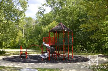 Captain Daniel Wright Woods Forest Preserve in Libertyville, IL