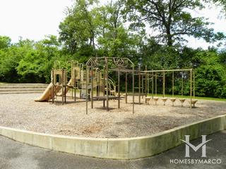 Hawk's Bluff Park in Batavia, IL