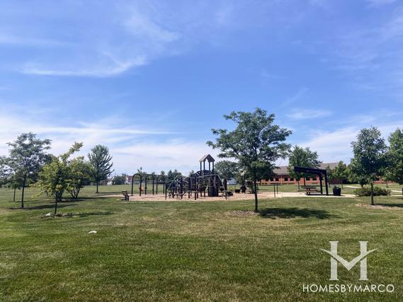 Photos of Harris Fawell Park in Naperville, IL