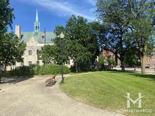 Carleton Rogers Park in Elgin, IL