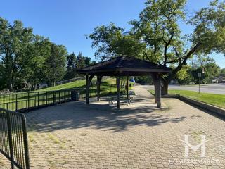 Park Avenue Park in Clarendon Hills, IL