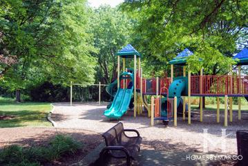 Newberry Park in Elk Grove Village, IL