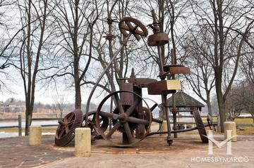 Island Park in Geneva, IL
