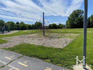 Glen Grove School Park in Glenview, IL
