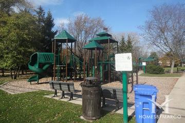 Countryside Lane Park in Glenview, IL