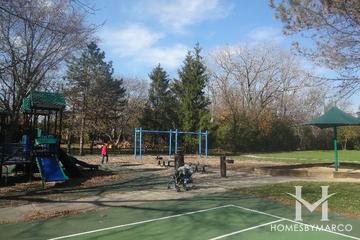 Countryside Lane Park in Glenview, IL