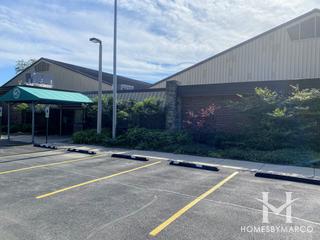 Glenview Tennis Center in Glenview, IL