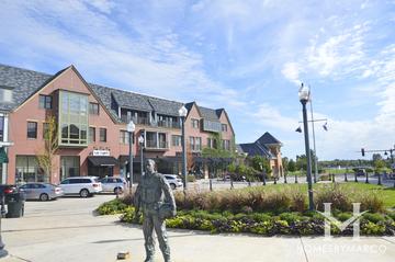 Gallery Park in Glenview, IL