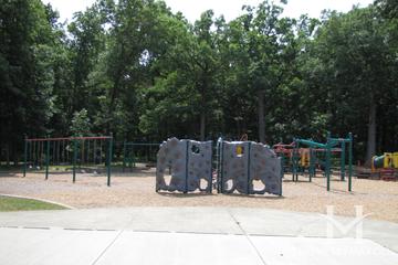 Hunt Club Park in Gurnee, IL