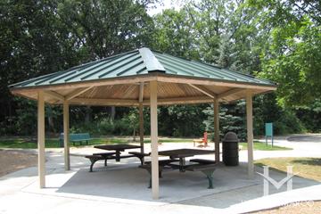 Hunt Club Park in Gurnee, IL