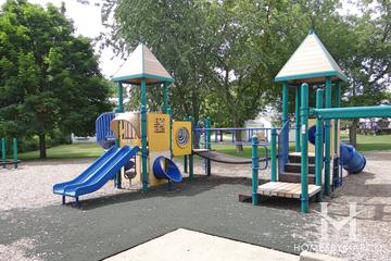 Shaw Park in Gurnee, IL