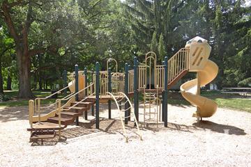 Photos of Prairie Oaks Park in Gurnee, IL