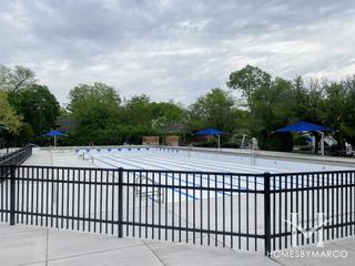 Hinsdale Community Swimming Pool in Hinsdale, IL