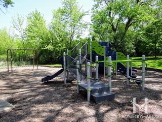 Hollydale Park in Homewood, IL