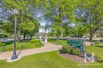 Photos of Sunrise Rotary Park in Libertyville, IL