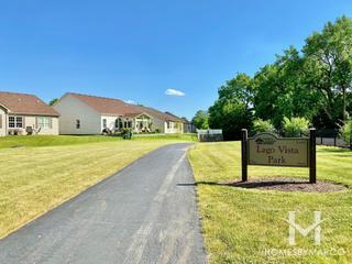 Photos of Lago Vista Park in Lockport, IL