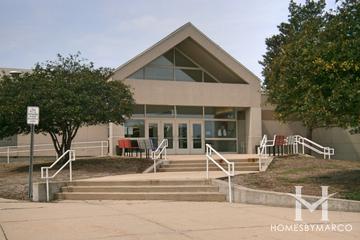 Pleasant Hill Elementary School in Palatine, IL
