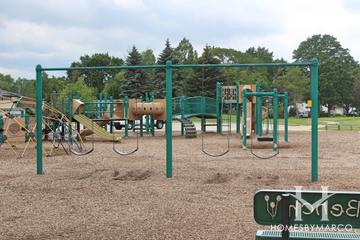 Greenbrier Elementary School in Arlington Heights, IL