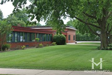 Westgate Elementary School in Arlington Heights, IL