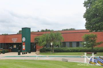 Westgate Elementary School in Arlington Heights, IL