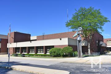 Wood Oaks Junior High School in Northbrook, IL